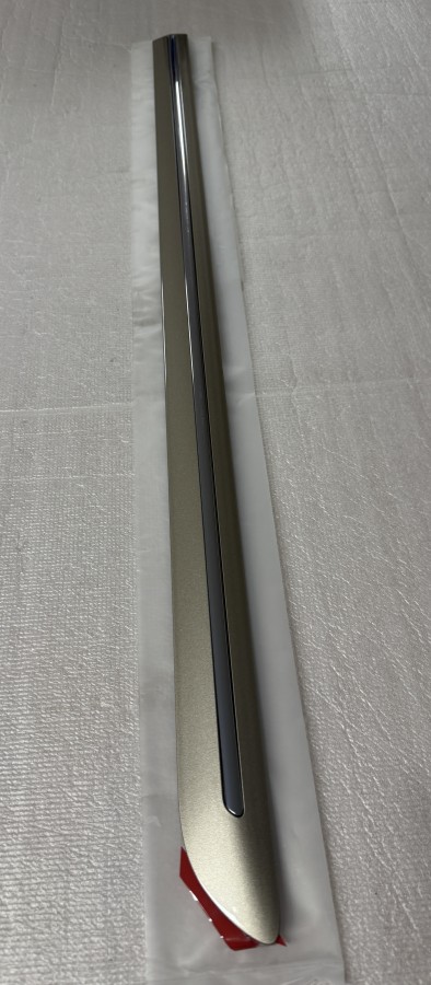 Молдинг задней левой двери TOYOTA CAMRY V30 7574233180E0