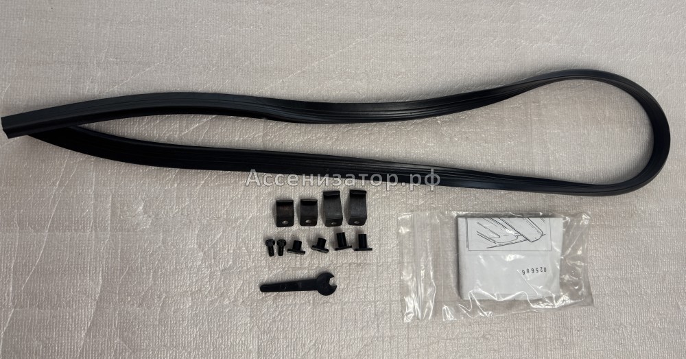 Дефлектор люка TOYOTA Land Cruiser Prado 120 2003-2009 700605